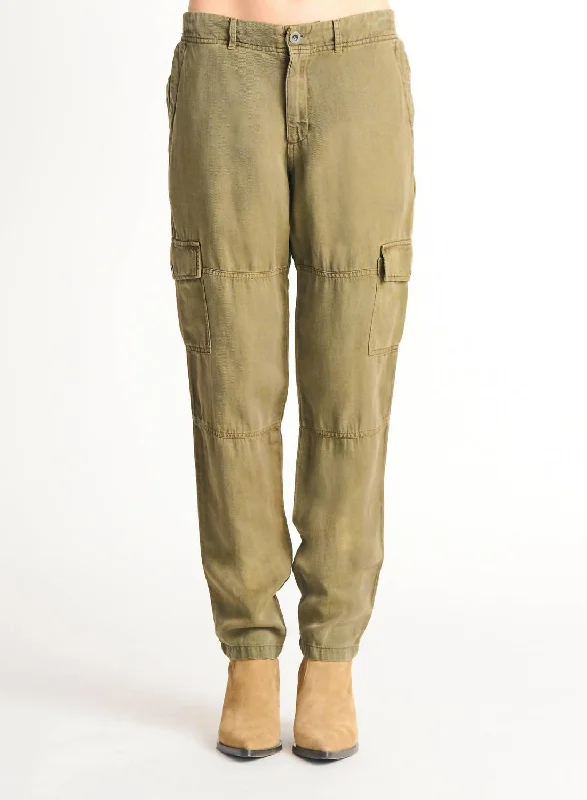 Medium / olive