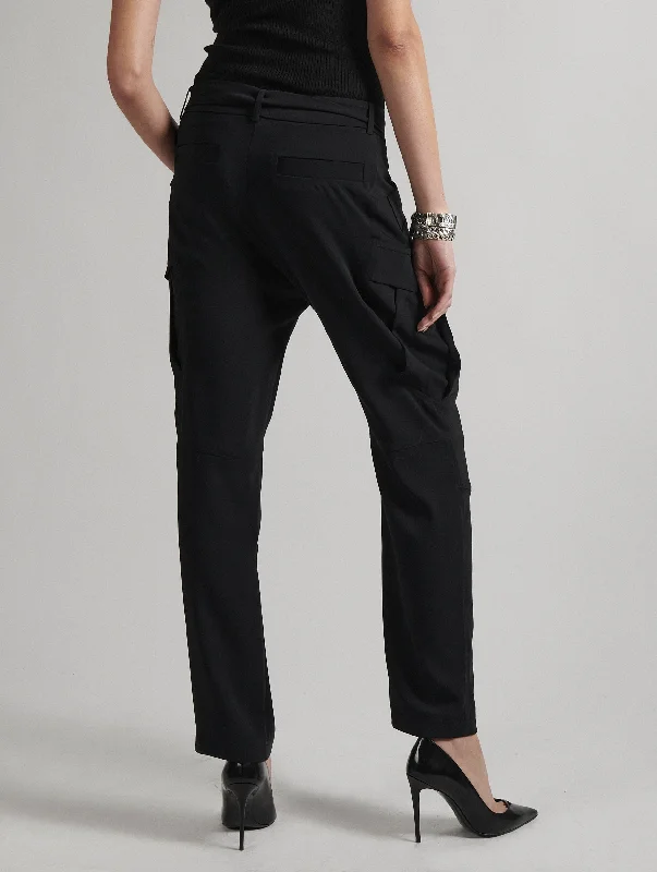 Belted battle trousers in black fluid crepe