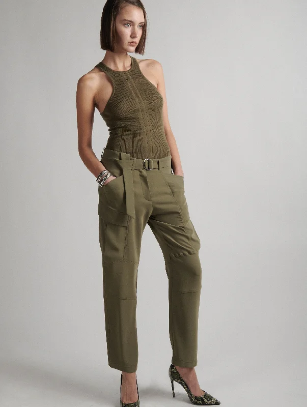 Belted battle trousers in khaki fluid crepe