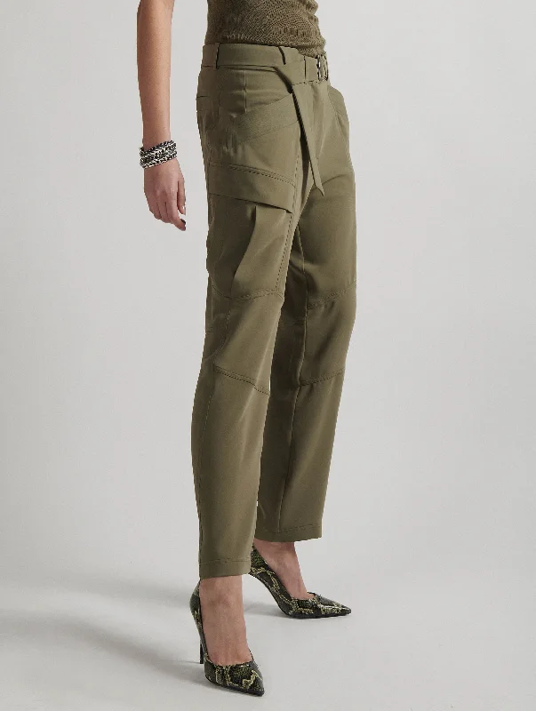 Belted battle trousers in khaki fluid crepe