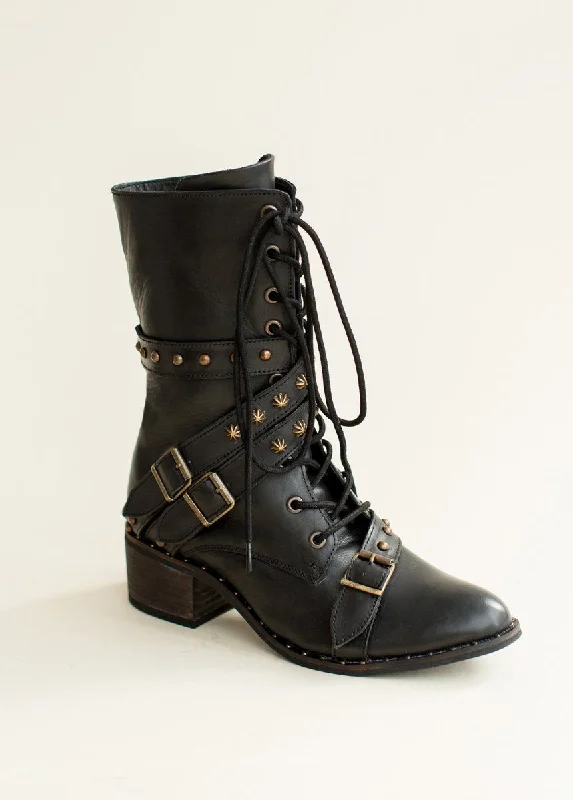 Rowan Leather Combat Boot in Distressed Black