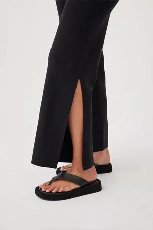 Ria Pant - Black