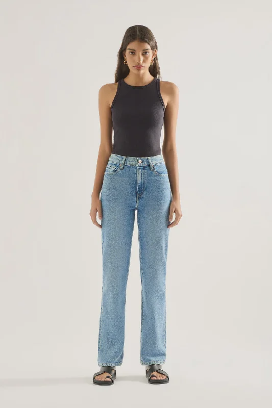 Zoe High Straight Jean