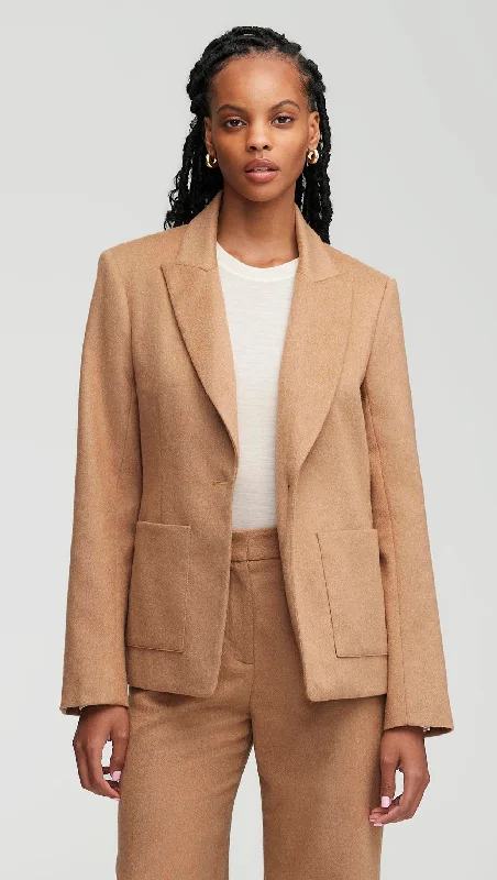 Patch Pocket Blazer in Textured Wool | Camel