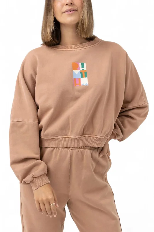 Stacked Slouch Fleece Sweatshirt In Caramel