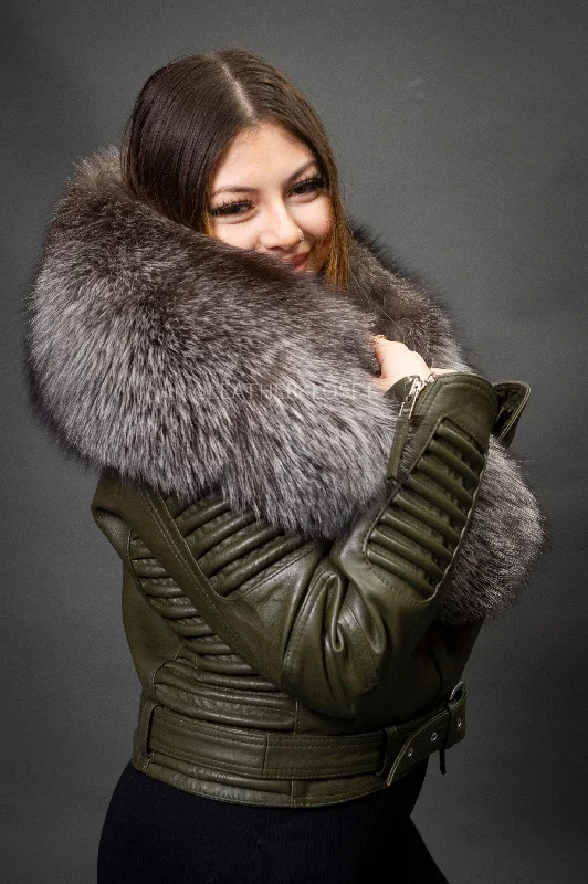 Women's Trey Biker Olive Oversized Fox Collar [Silver Fox Fur]