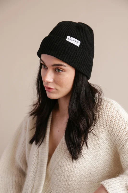 Lambswool Beanie in Black